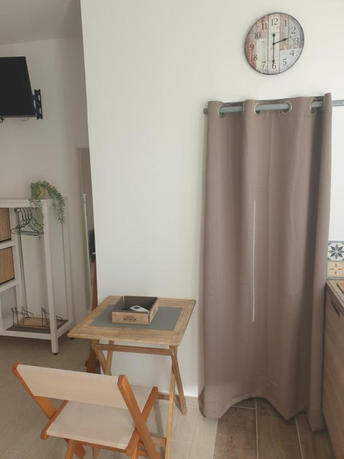 Mistral Appartements Port-Saint-Louis-du-Rhône Eksteriør billede