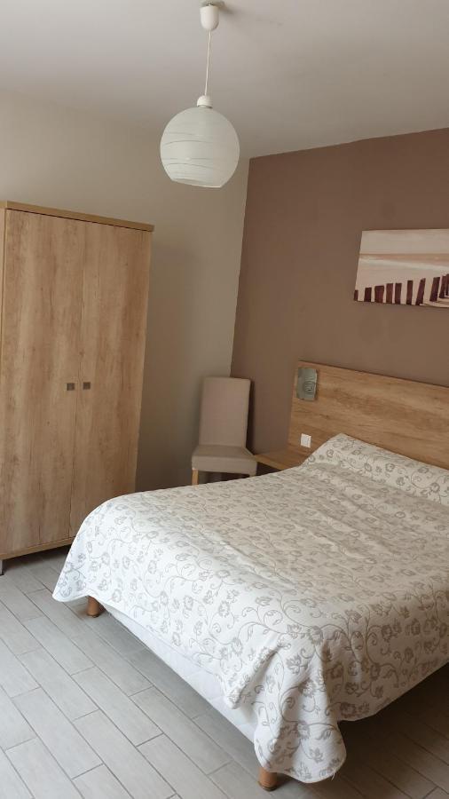 Mistral Appartements Port-Saint-Louis-du-Rhône Eksteriør billede