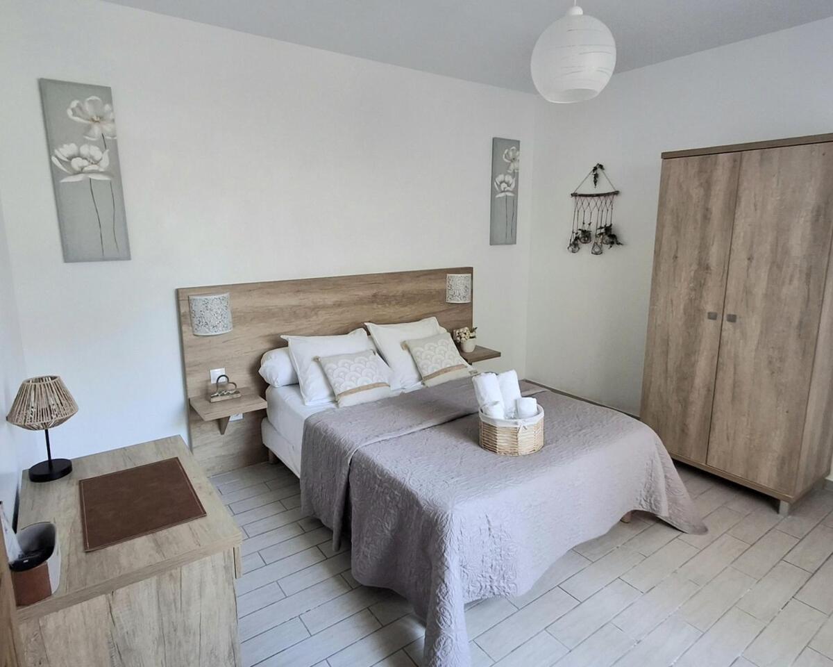 Mistral Appartements Port-Saint-Louis-du-Rhône Eksteriør billede